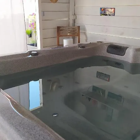 Confort Au Calme Avec Jacuzzi *